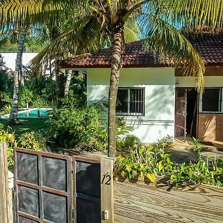 Villa Strelitzia キャバレテ エクステリア 写真