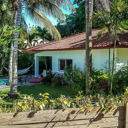 Villa Strelitzia キャバレテ エクステリア 写真