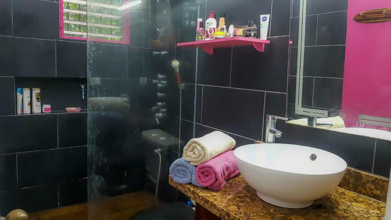 Villa Strelitzia キャバレテ エクステリア 写真