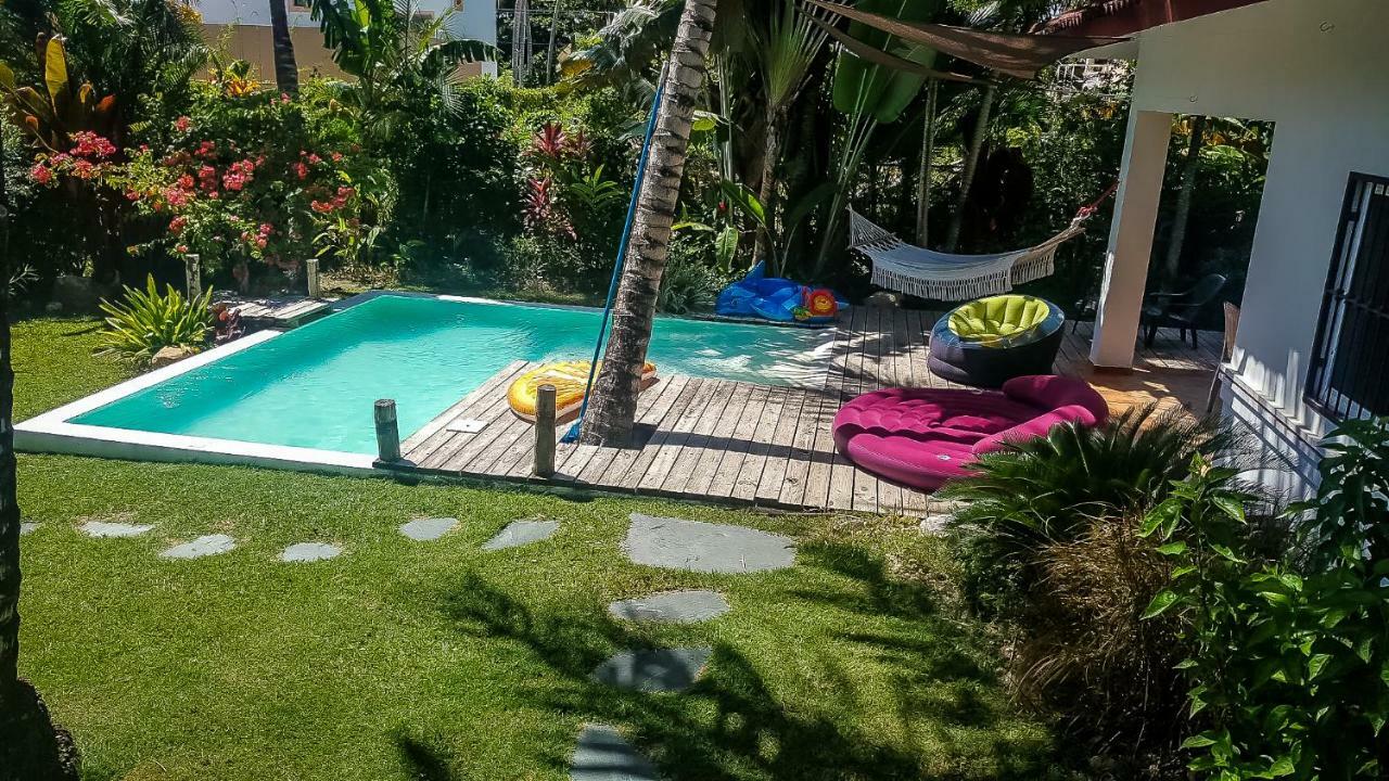 Villa Strelitzia キャバレテ エクステリア 写真